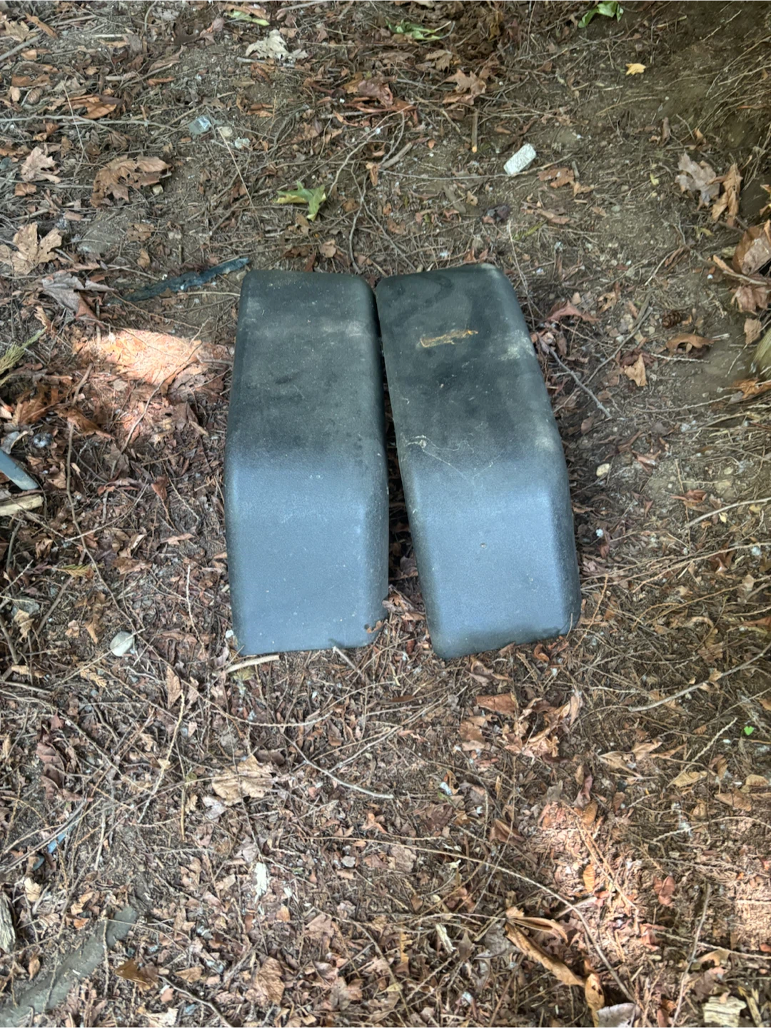 Heavy duty plastic trailer fenders