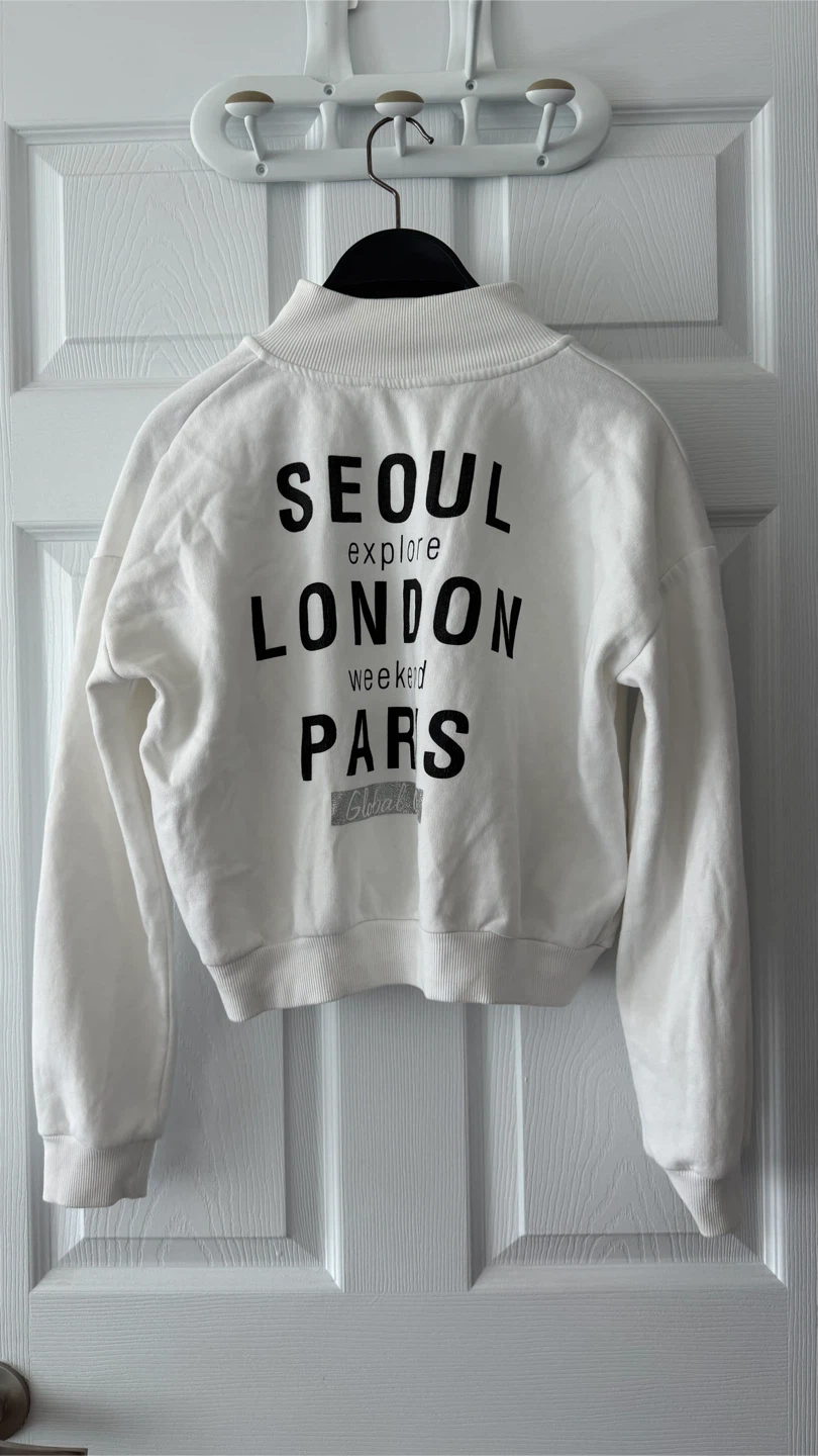 Clothes - photo 5