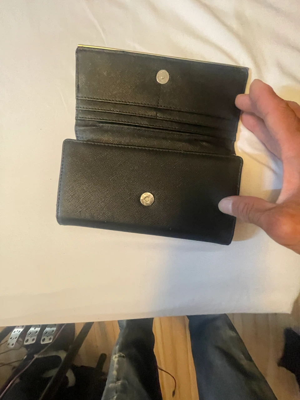 Prada Black Leather Wallet - photo 2