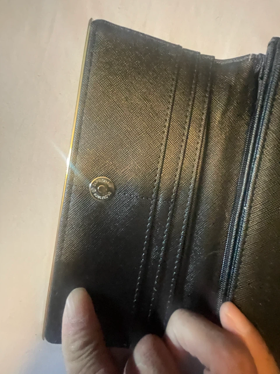 Prada Black Leather Wallet - photo 5