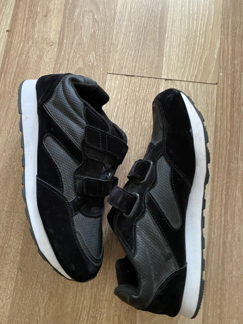 Shoes/ Black Velcro Sneakers
