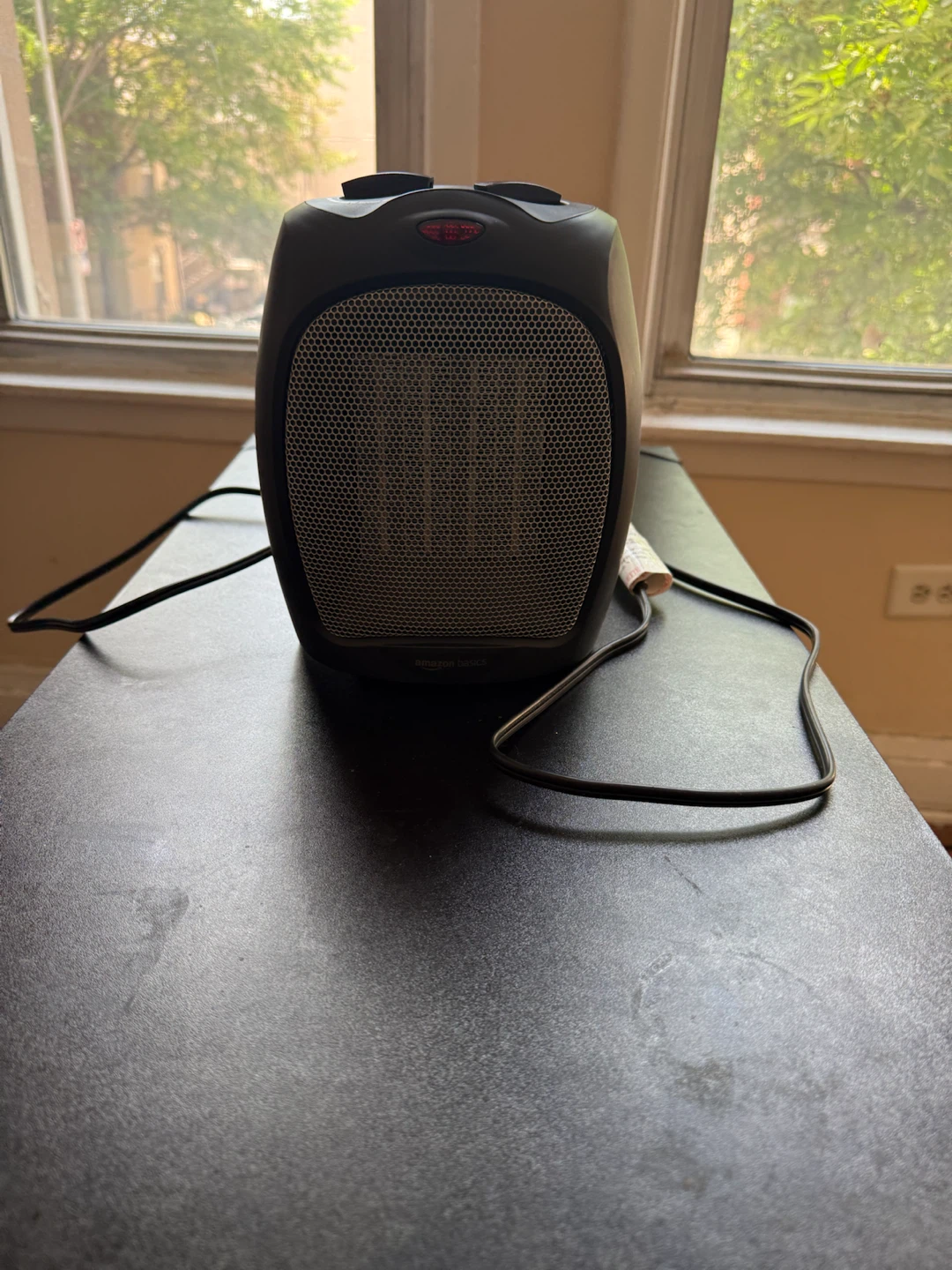 Amazon Basics Portable Electric Room Heater