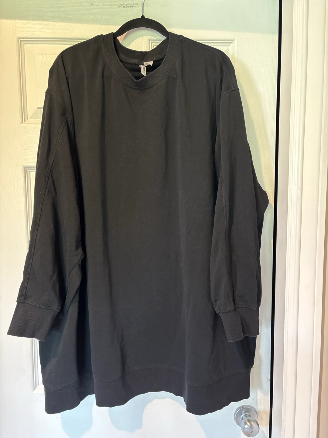 Divided H&M Black Sweatshirt - Size 4XL