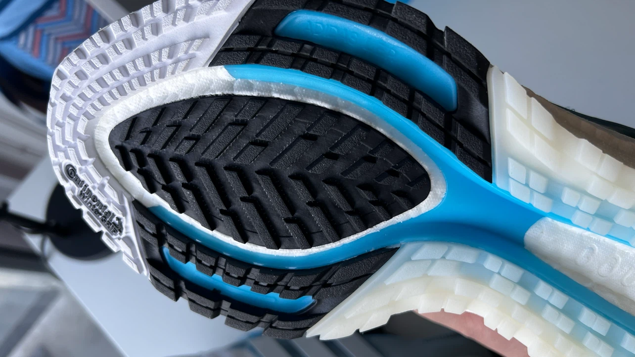 [NEW] MEN Adidas Ultraboost COLD.RDY - photo 5