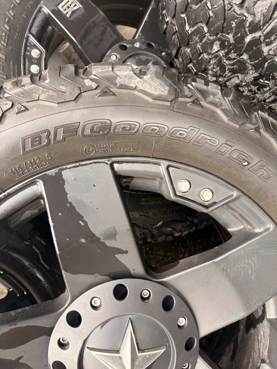 20” rockstar rims with BFG tko2 - photo 3