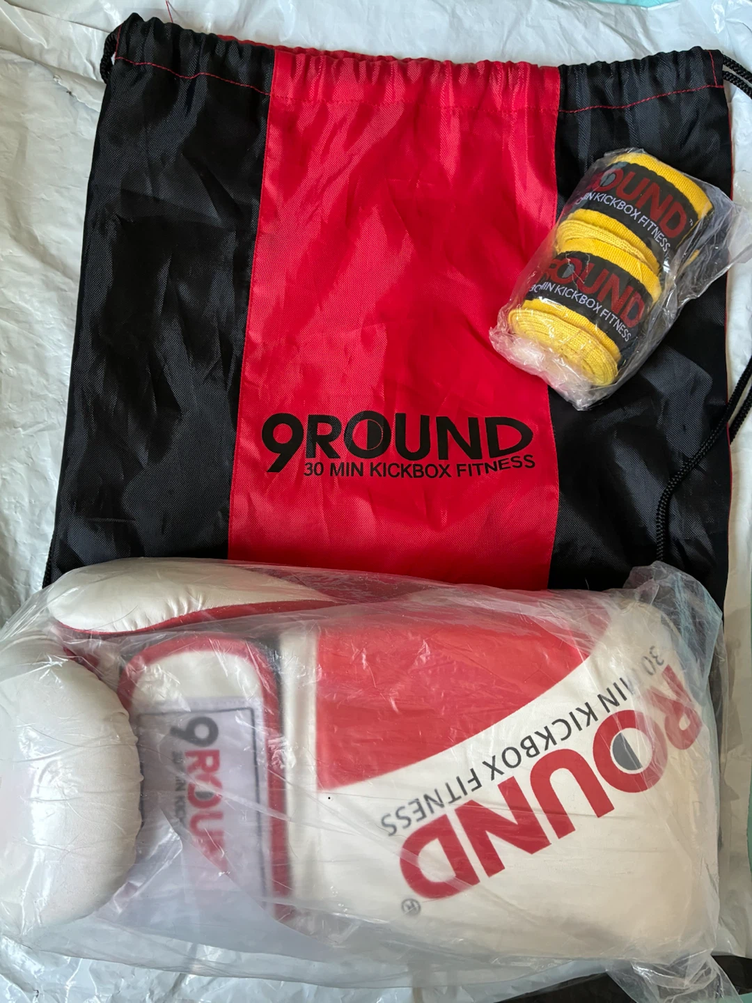 9Round Kickbox Fitness Bag with Gloves and Wraps