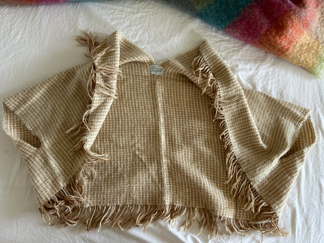 Fashion shawl cape might hair