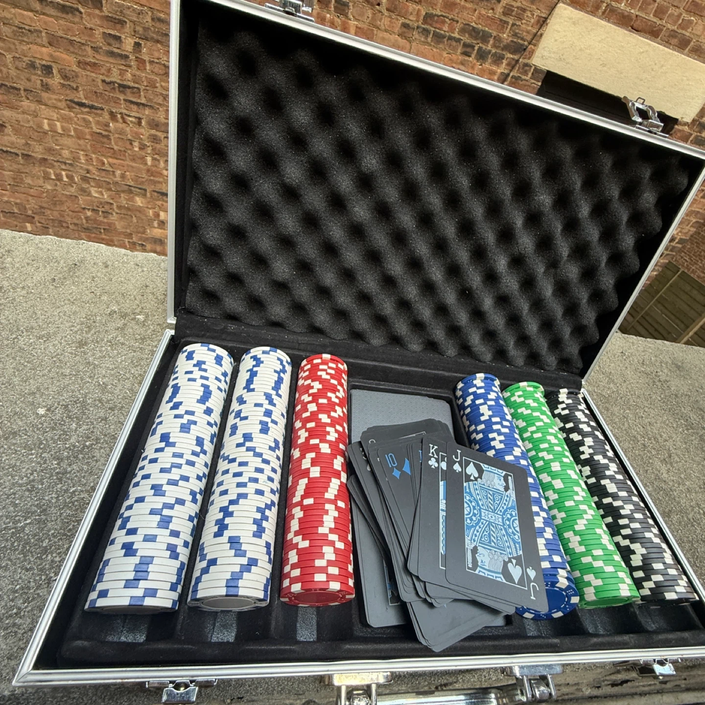 Poker Chip Set with Case