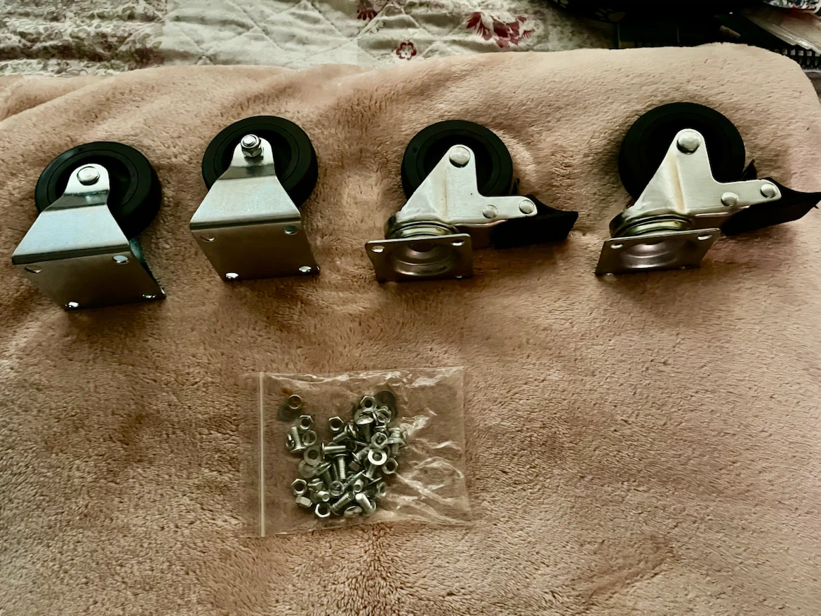Set of 4 Swivel Casters with Hardware - photo 3