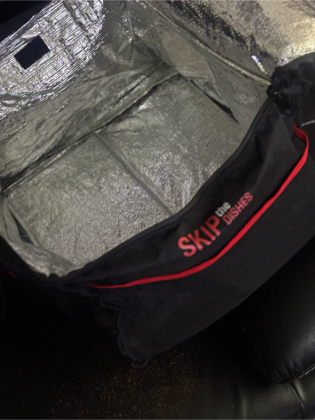 SkipTheDishes Insulated Delivery Bag - photo 2