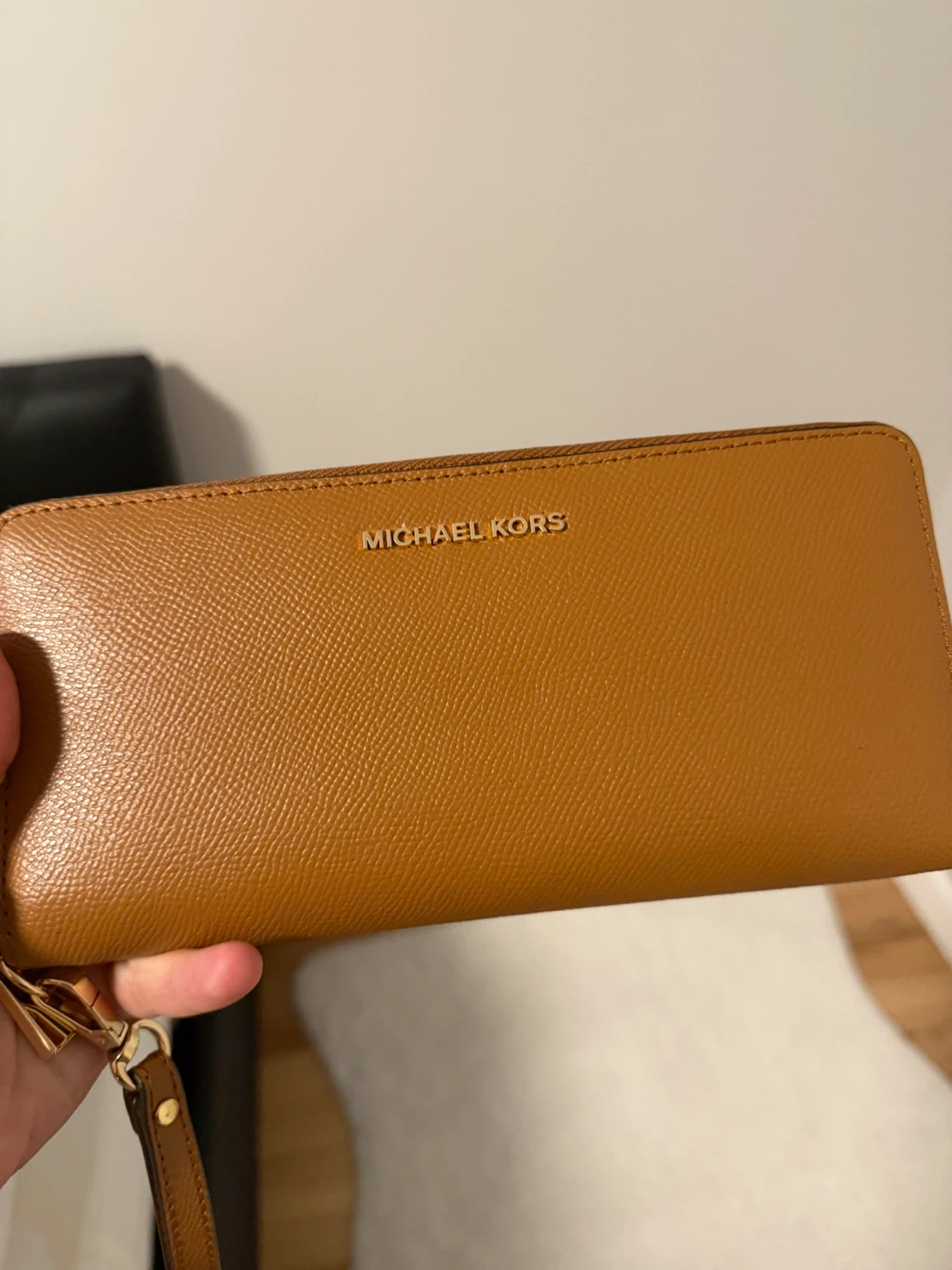Michael Kors Tote Bag and Wallet Set - Tan - photo 2