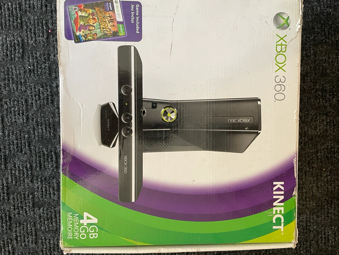 Xbox 360 Kinect Sensor with 4GB Memory and Game