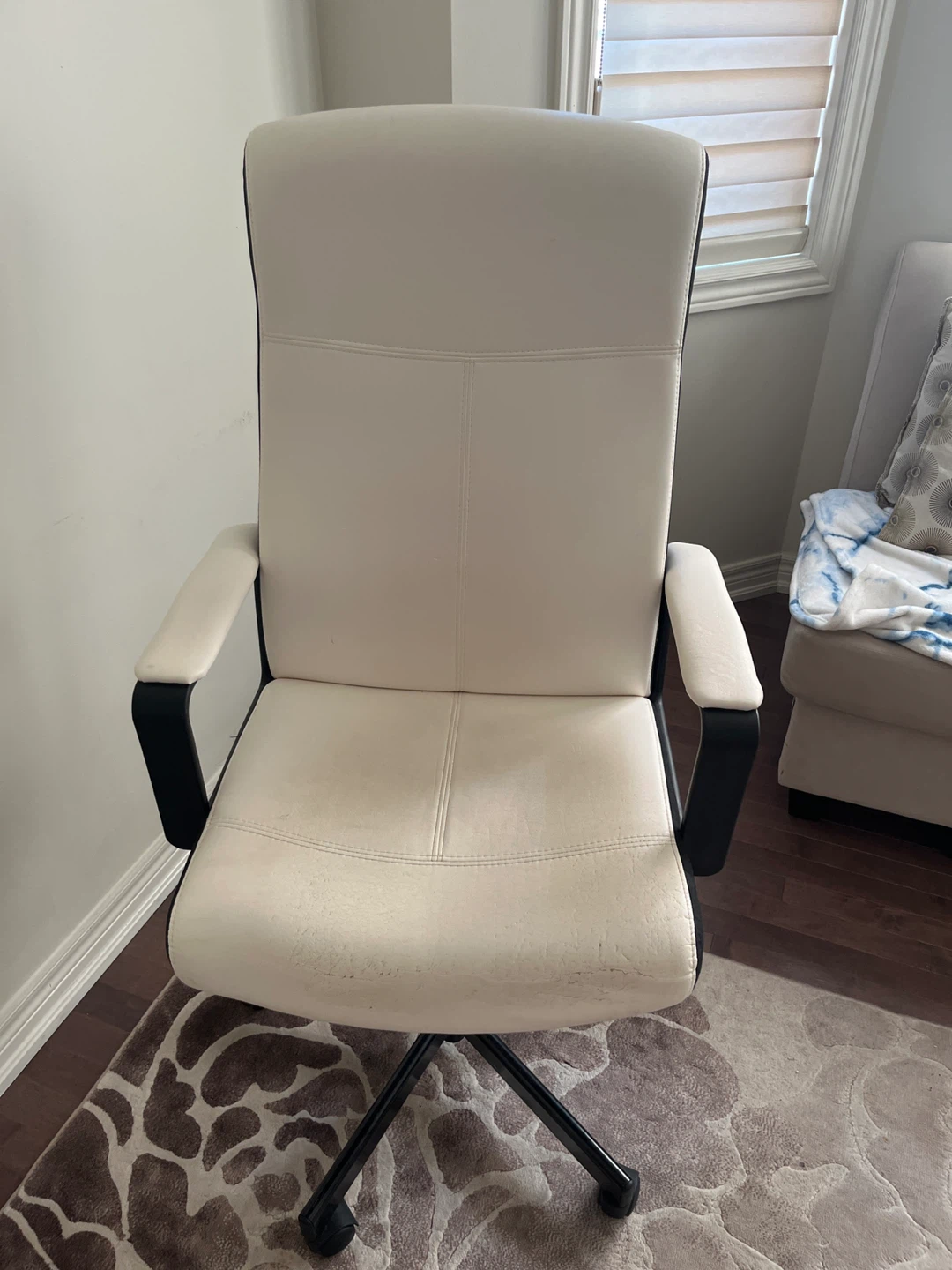 White Office Chair IKEA - photo 2