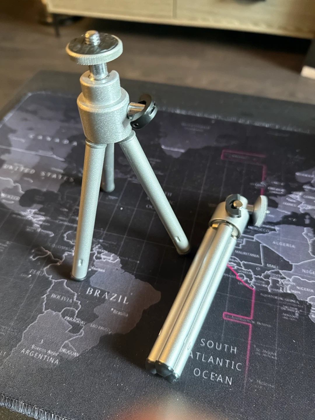 Silver Mini Tripod (2) - photo 2