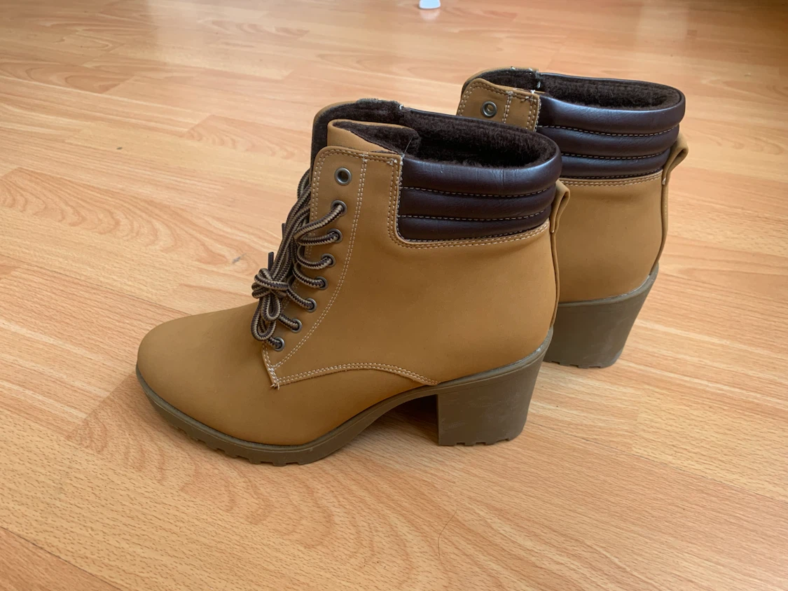 Botties Women's Lace-Up Boots - photo 2