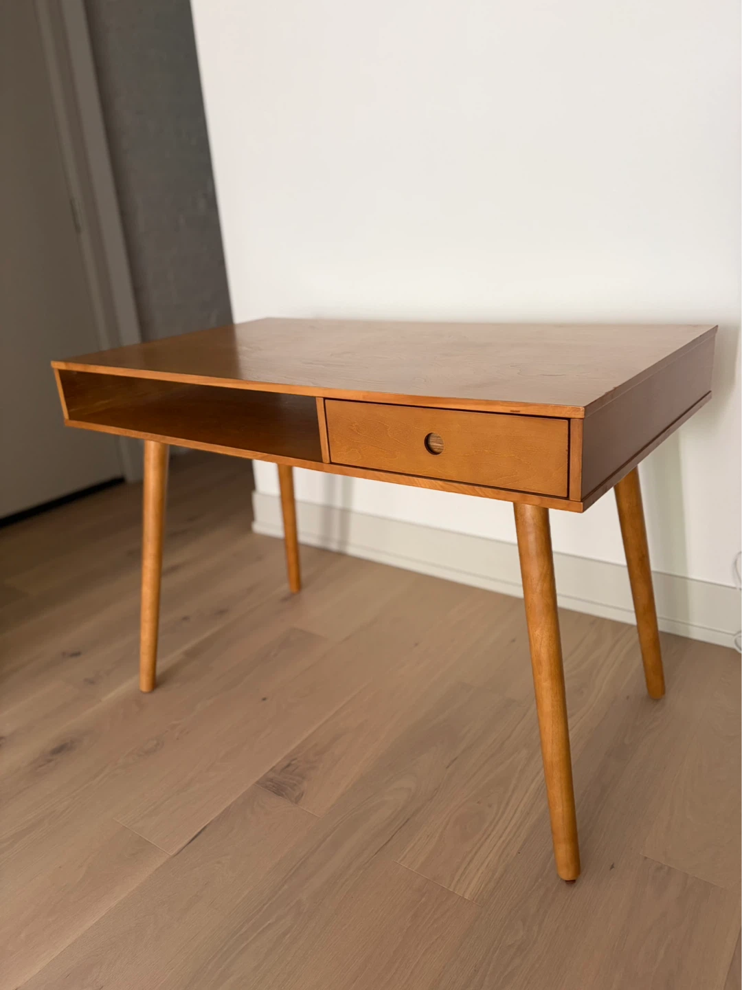 Mid-Century Modern Desk - Acacia