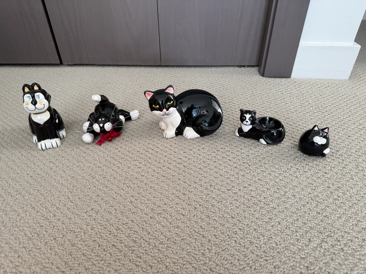 Set of 5 Black Ceramic Cat Figurines - photo 3