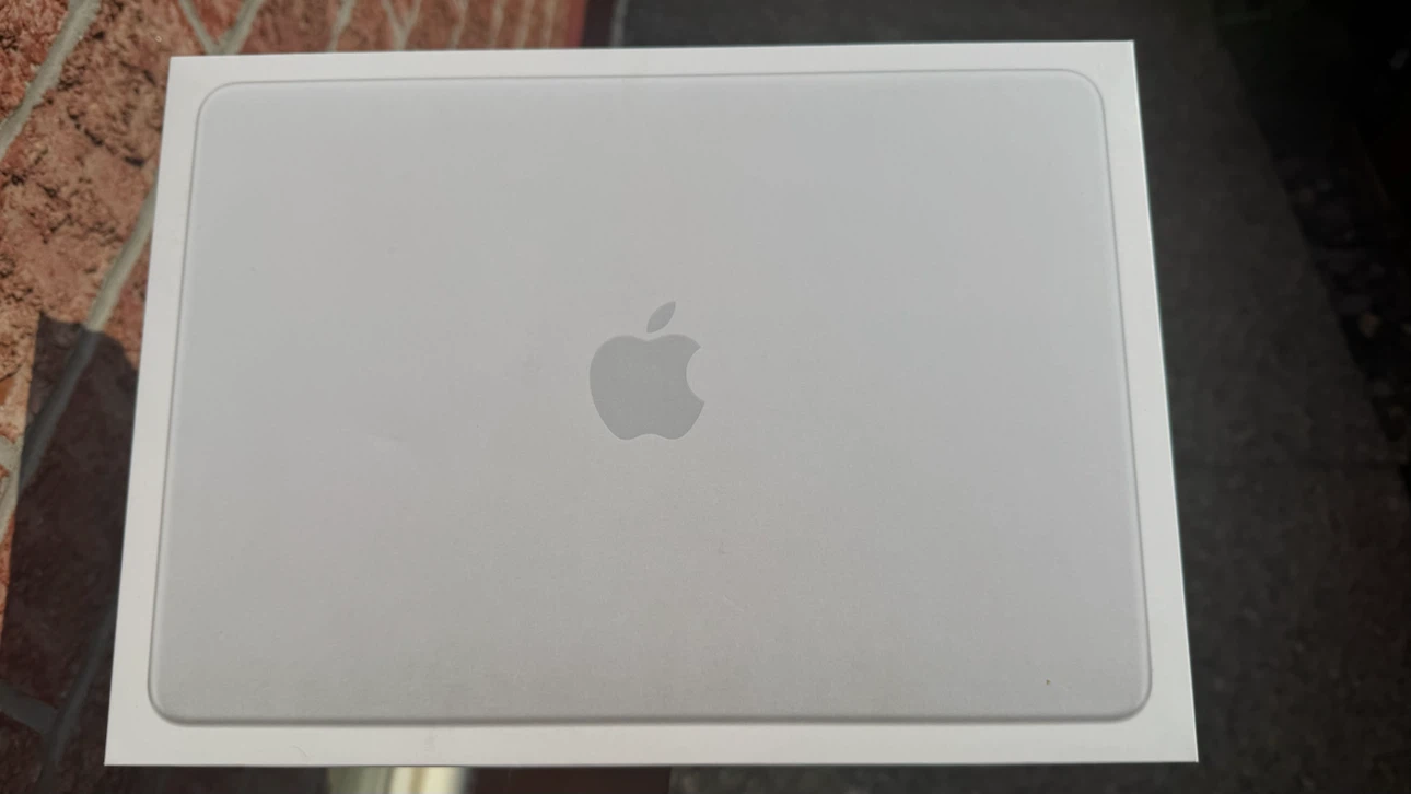 Apple MacBook Neo 13” (Silver, 512GB) -Openbox