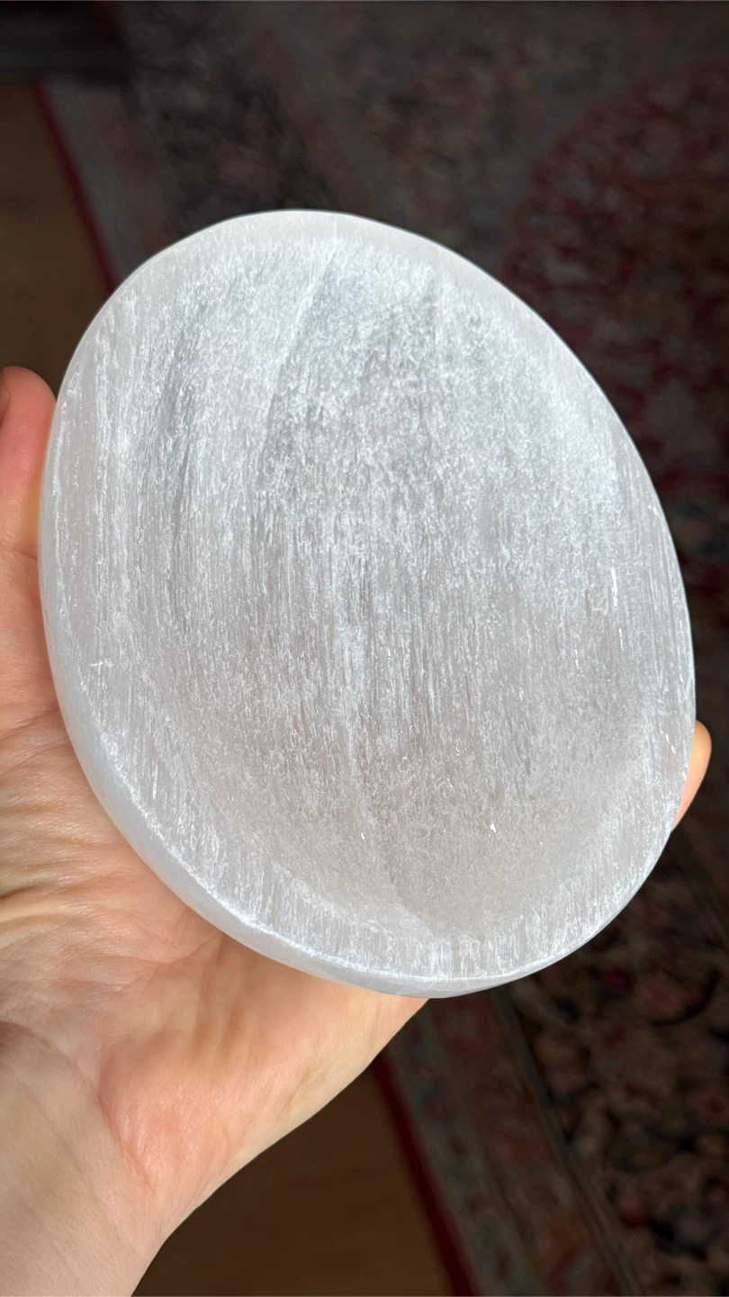 New Hand-Carved Oval Selenite Crystal Dish Bowl From Morocco - photo 2