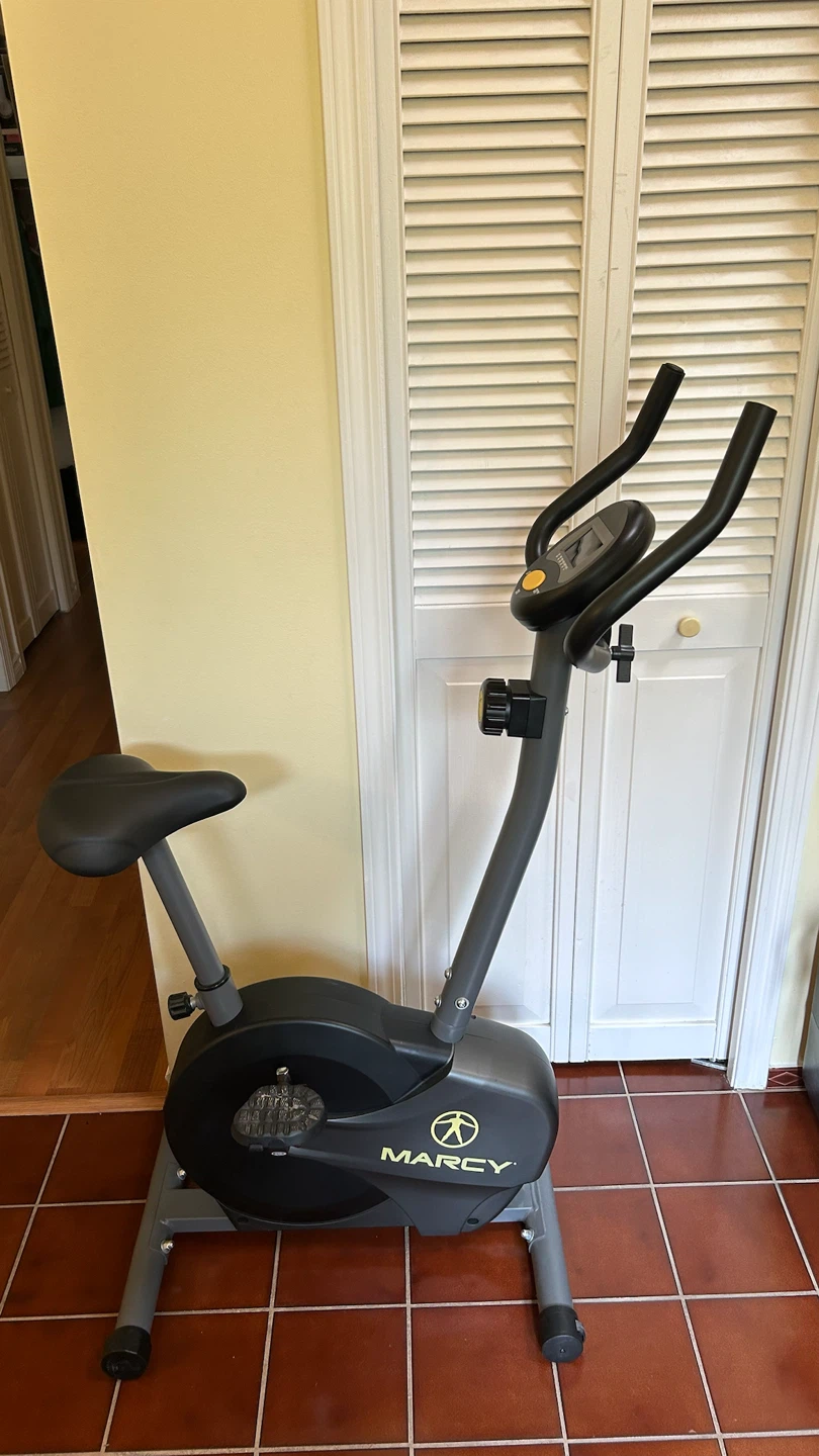 Marcy Magnetic Upright Exercise Bike