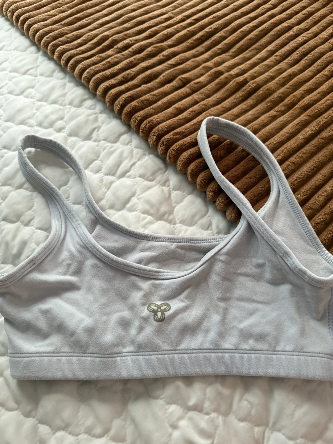 ARITZIA GOLDEN Sports Bra XS - photo 2