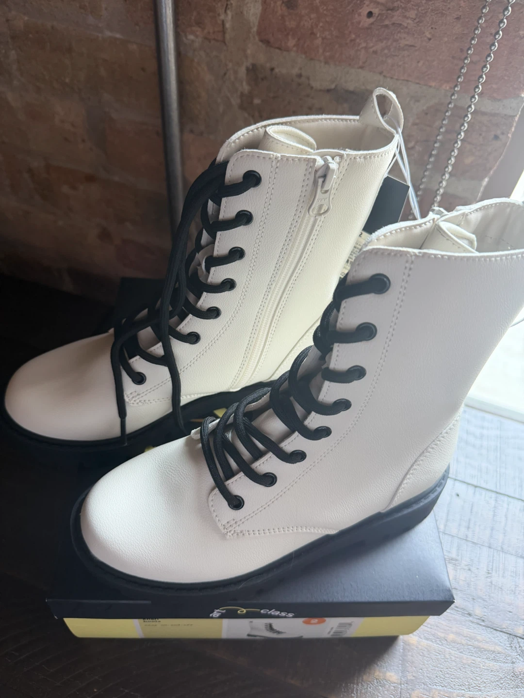 NEW with tag Art Class Cream ‘Khari’ Lace-Up combat Boots Size 2 - photo 3