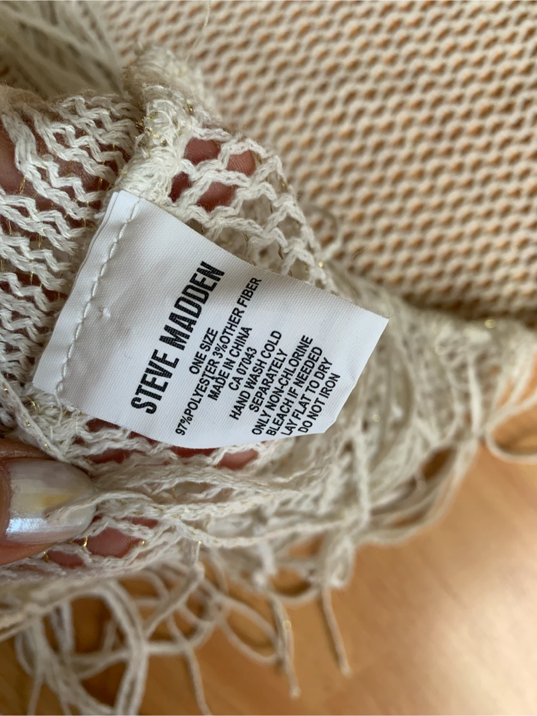 Steve Madden Triangle Scarf Wrap - photo 2