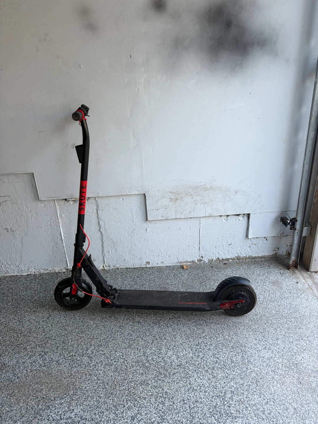 SKUTE Electric Scooter - photo 2