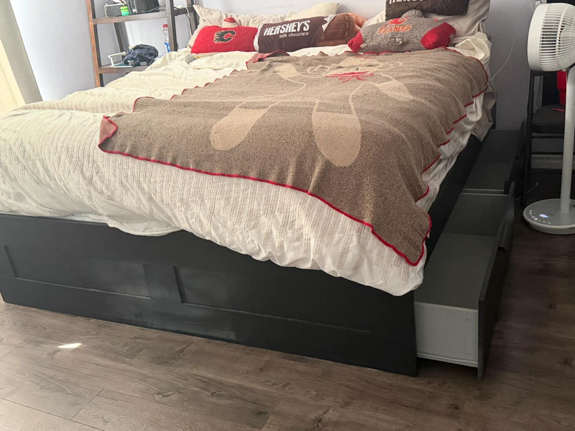 King Bed Frame NEED GONE!!