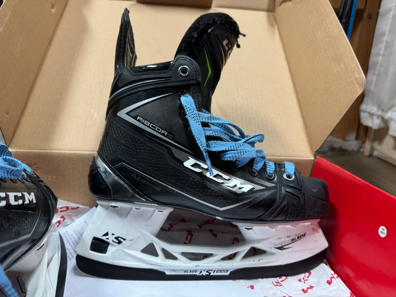 CCM Ribcor Flex 3 Hockey Skates Size 6 - photo 4