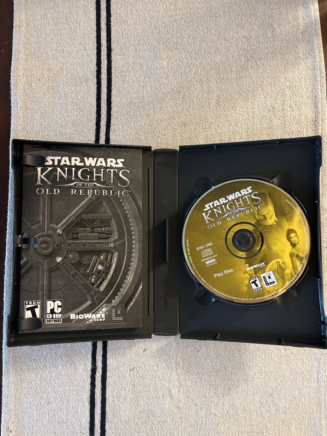 Star Wars Knights of the Old Republic PC Game - photo 3