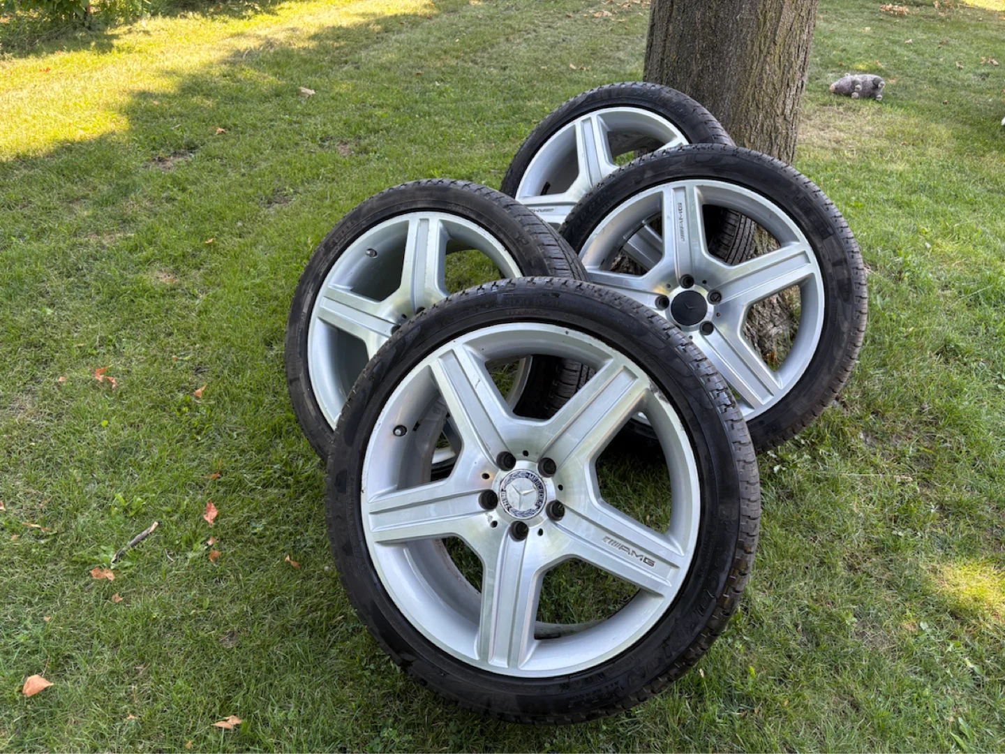 Mercedes-Benz AMG R19 Wheels and Pirelli Tires
