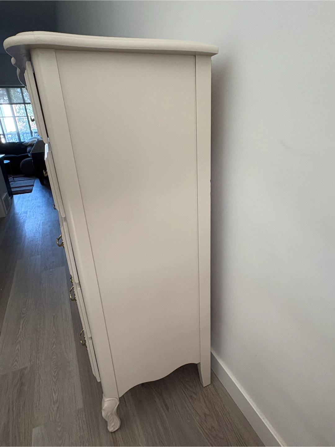 Dresser- $120 - photo 4
