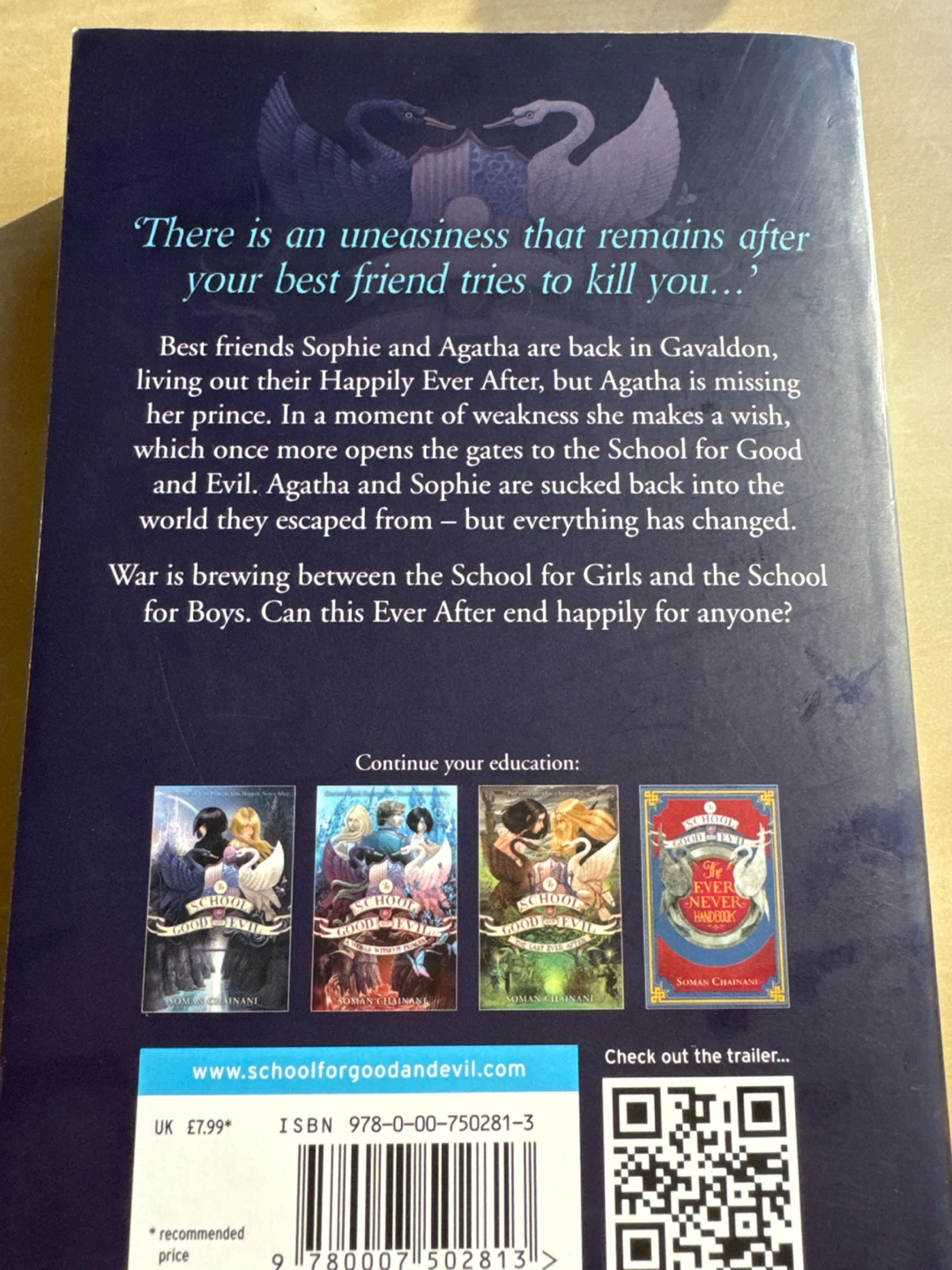 The school for good and evil, a world without - photo 2