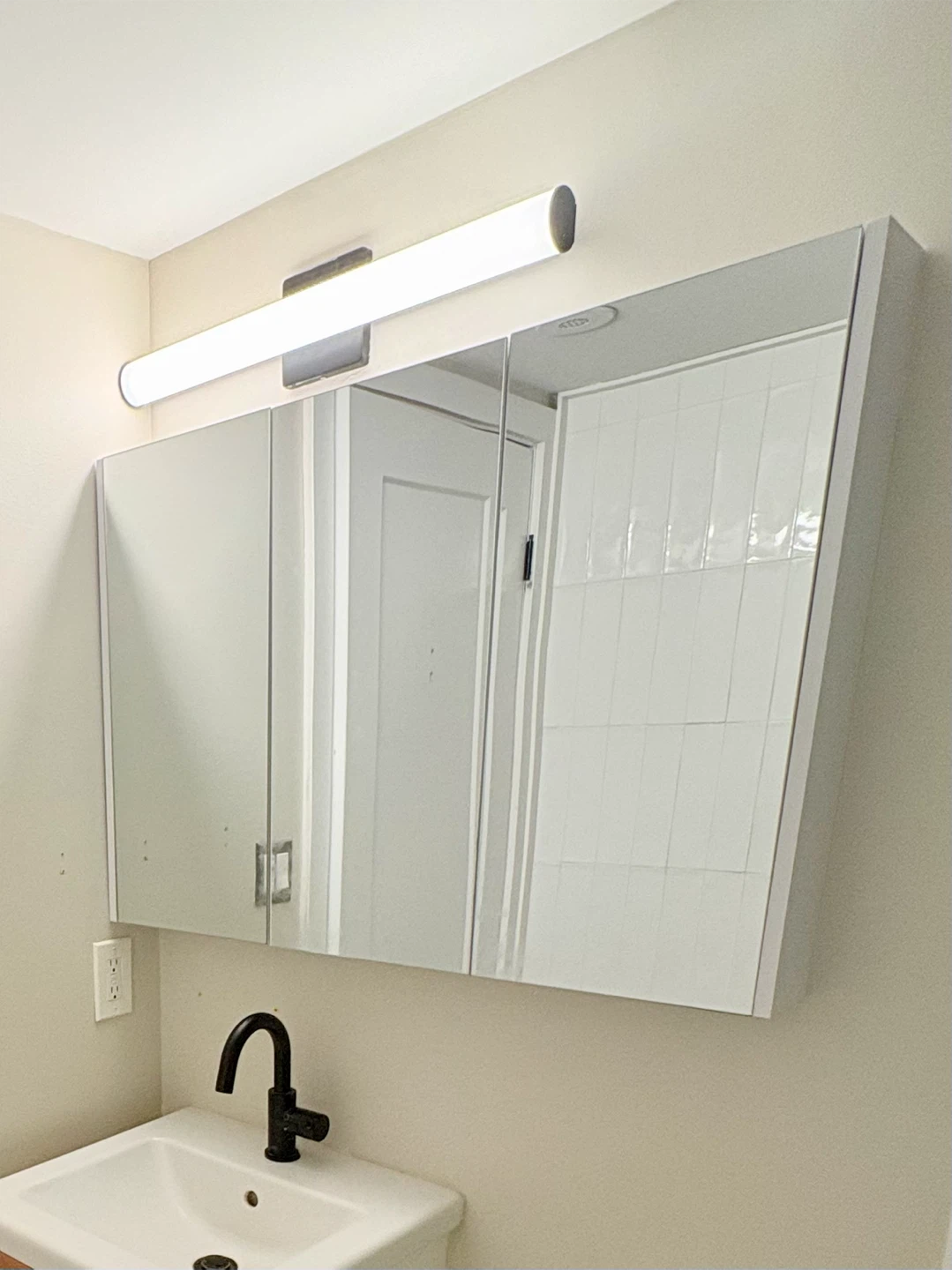 Bathroom Mirror / Cabinet