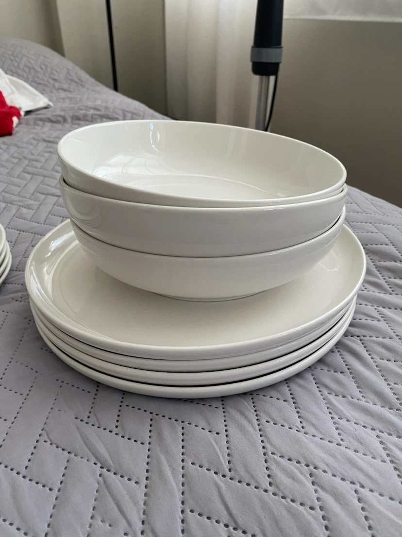 Large set of plates and bowls - photo 2