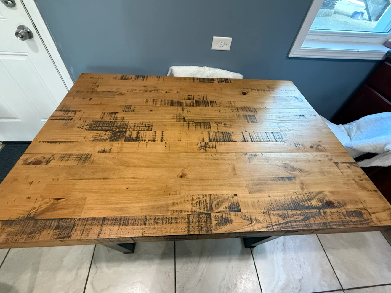 Dining Table - photo 3