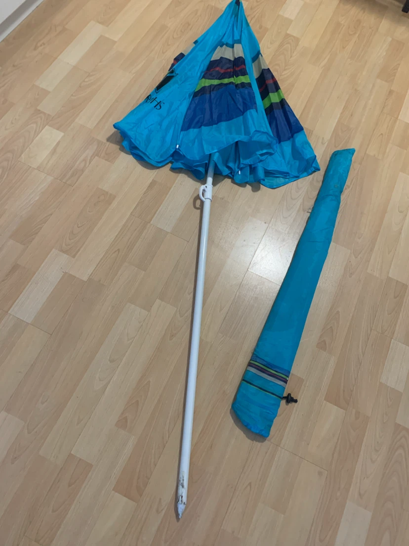 Woolworths Blue Striped Beach Umbrella with Carry Bag - photo 5