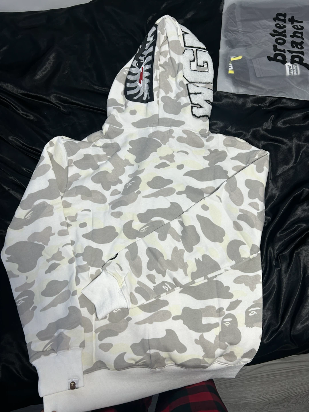 White bape hoodie - photo 2