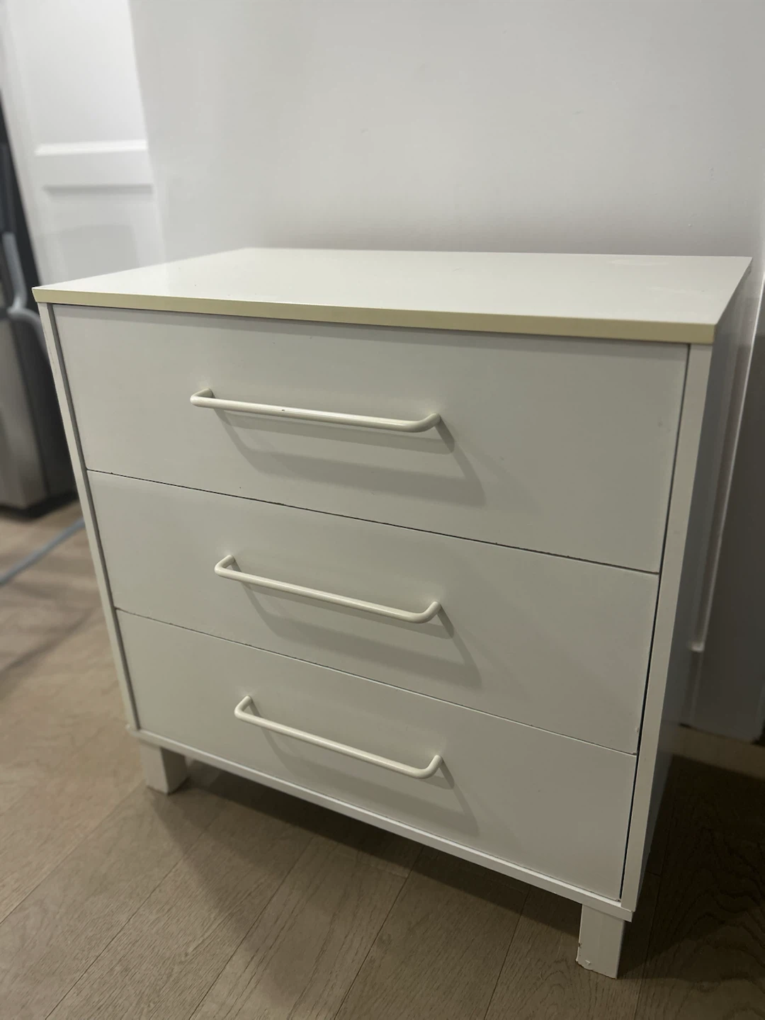 White 3-Drawer Dresser - photo 2