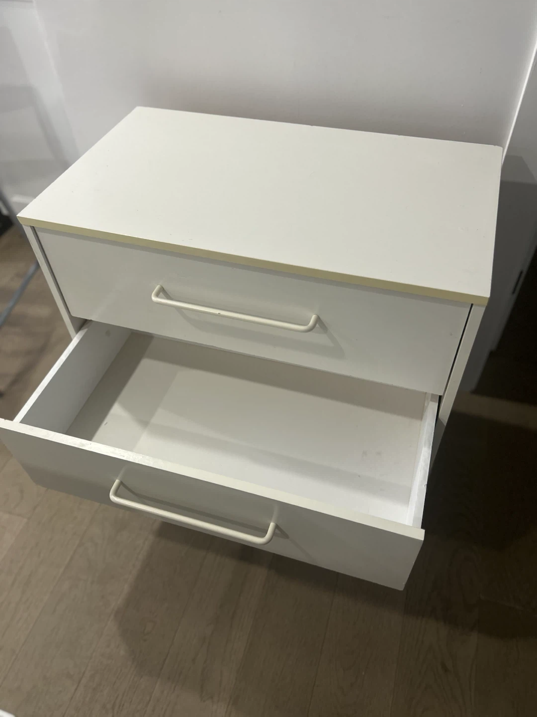 White 3-Drawer Dresser - photo 4