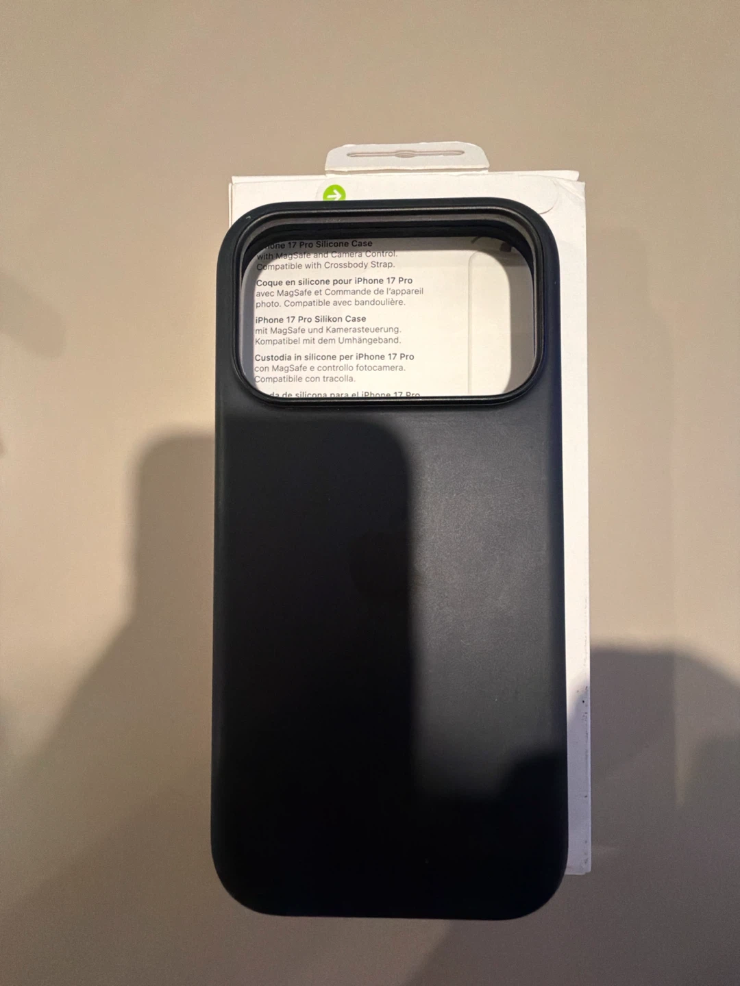 Apple iPhone 17 Pro Silicone Case - Black - photo 3