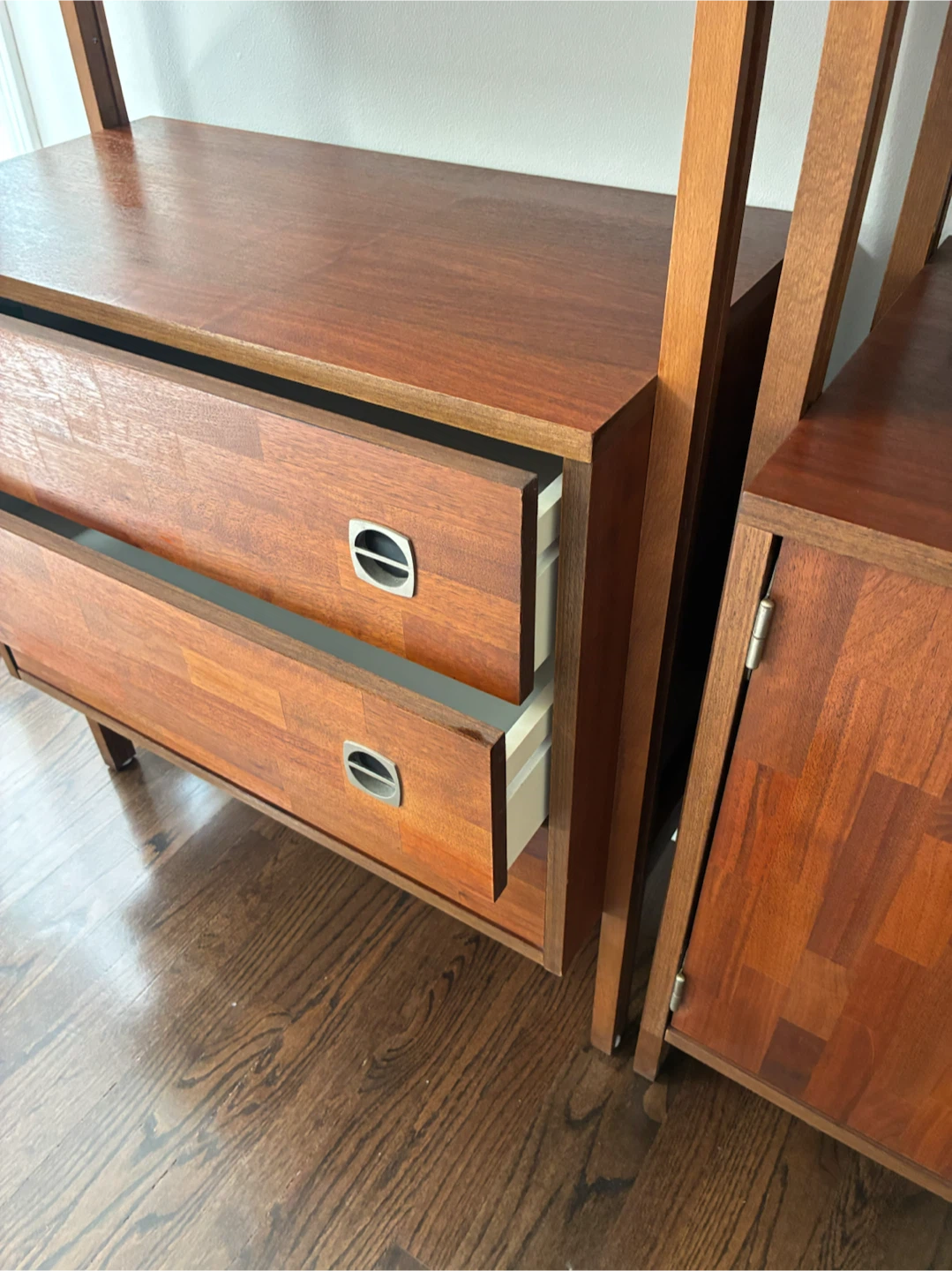 Mid-Century Free Standing Wall Unit by Ello - photo 3