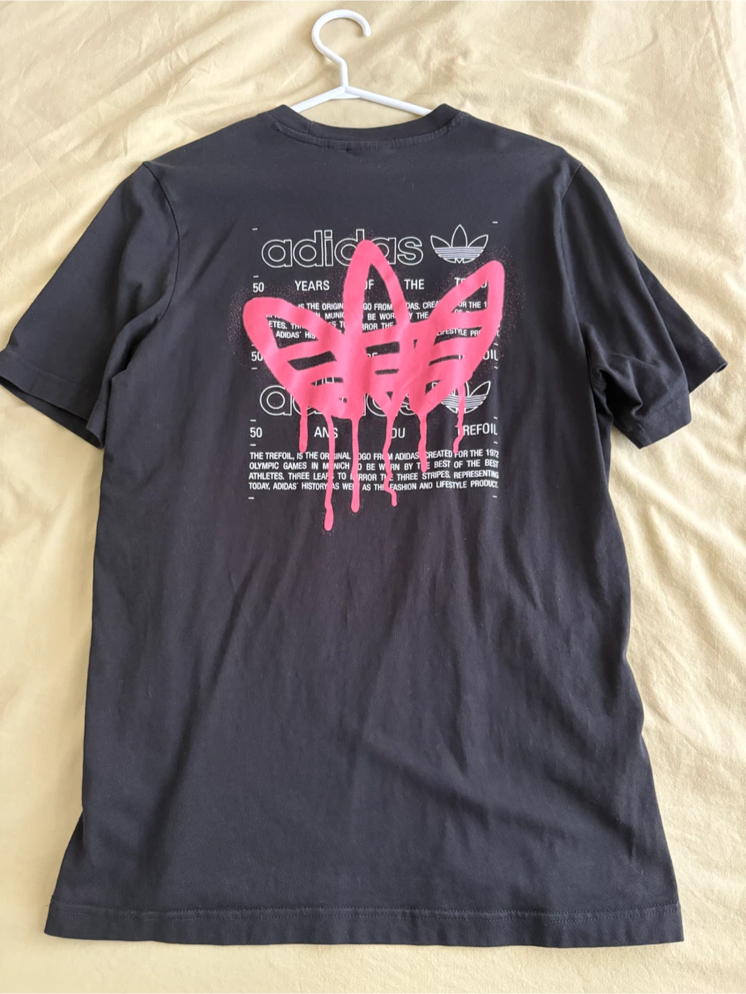 Adidas T-Shirt