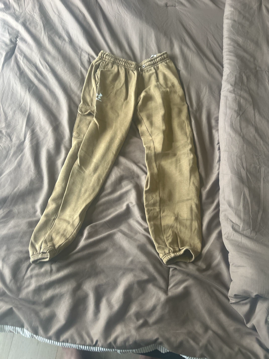 Under Armour Cargo Sweatpants Tan