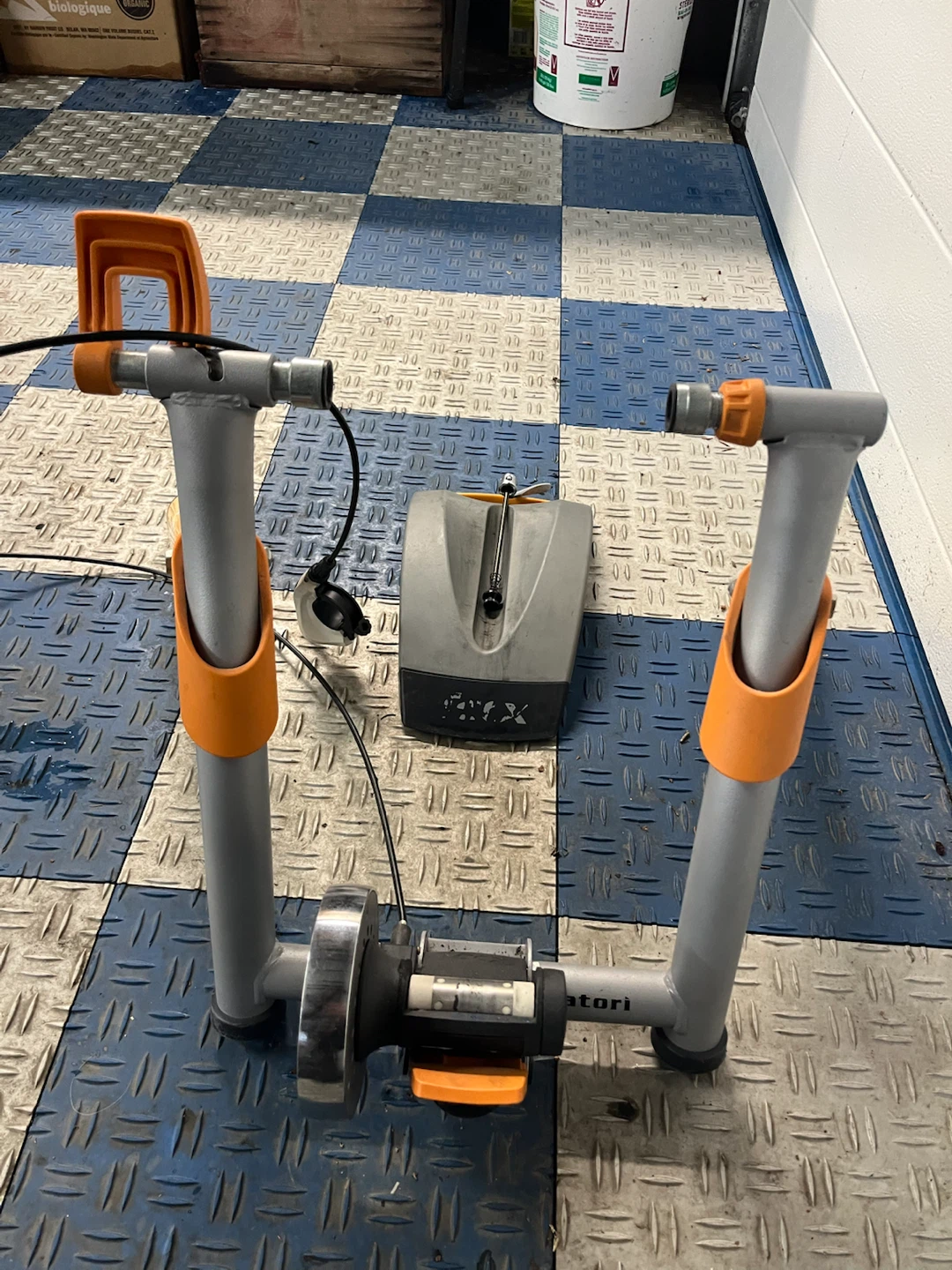 Tacx Satori Indoor Bike Trainer - photo 2