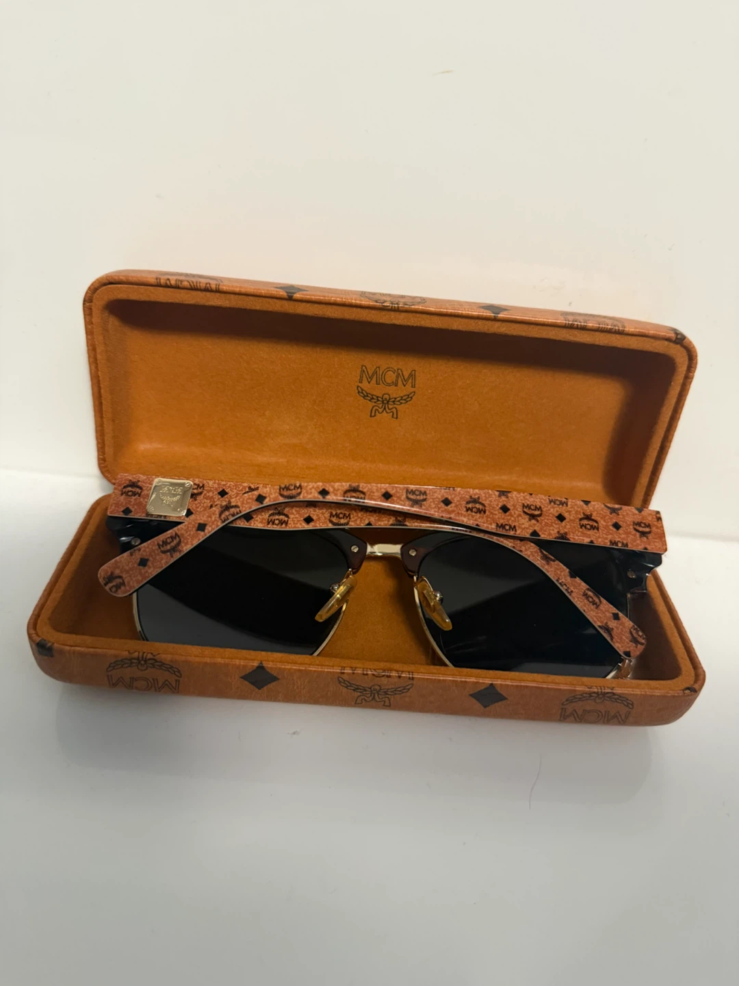 MCM Sunglasses with Case - photo 4