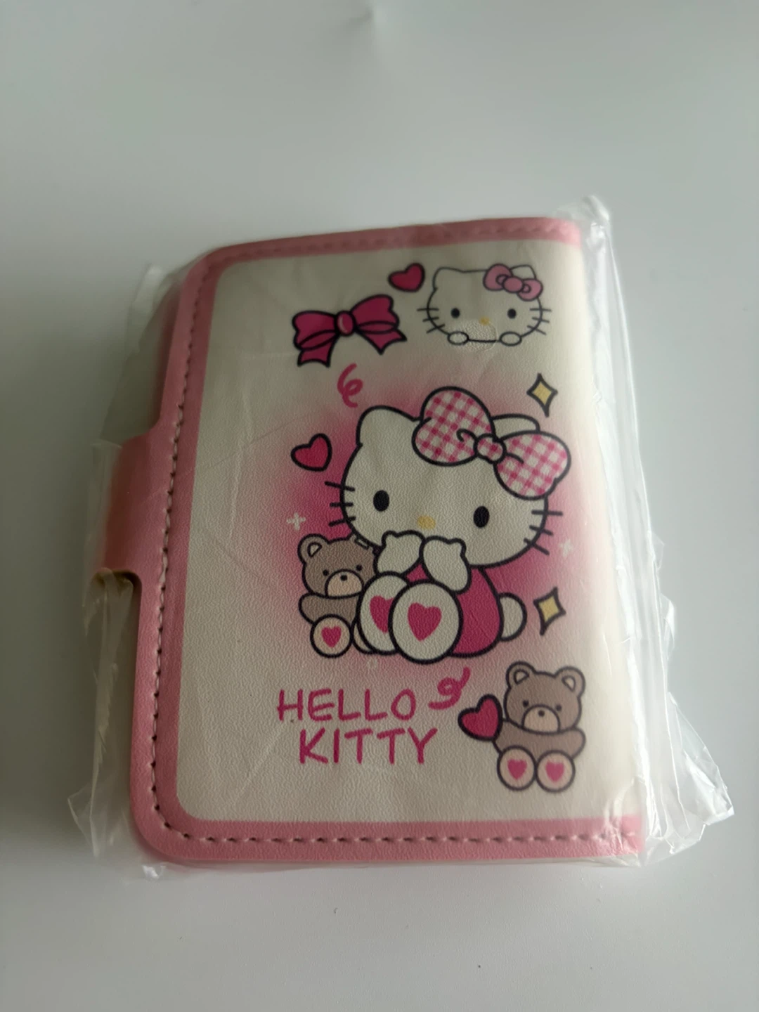 New Hello Kitty Credit Card Holder with 20 Card Slots & Keychain - photo 2