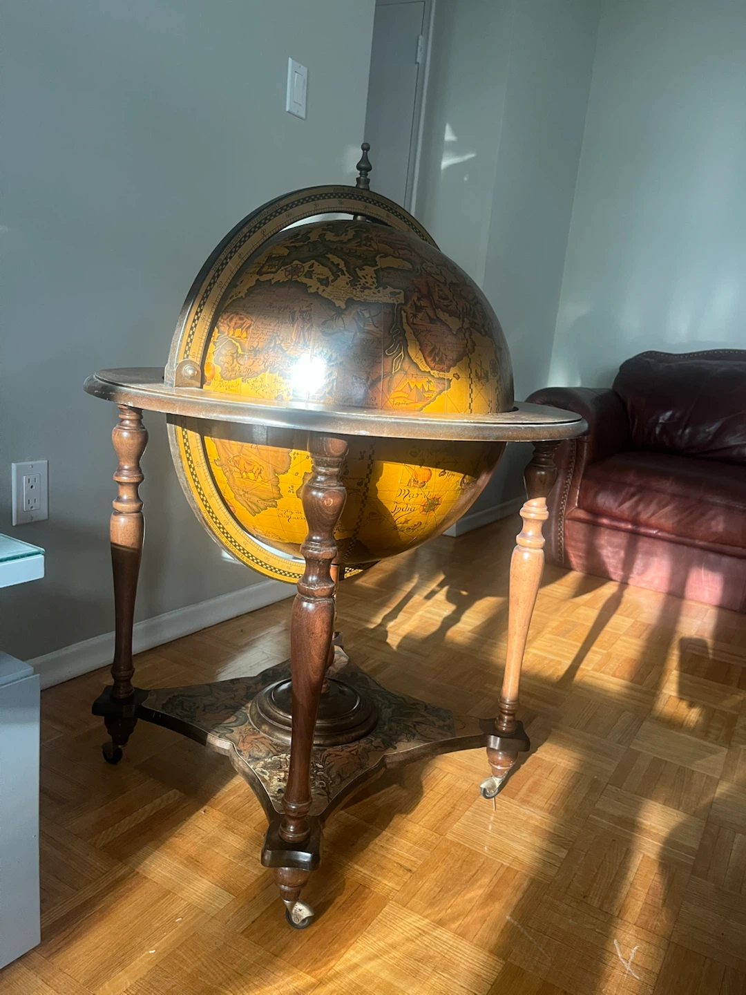 Vintage Style Floor Standing Globe Bar Cart on Wheels - photo 2
