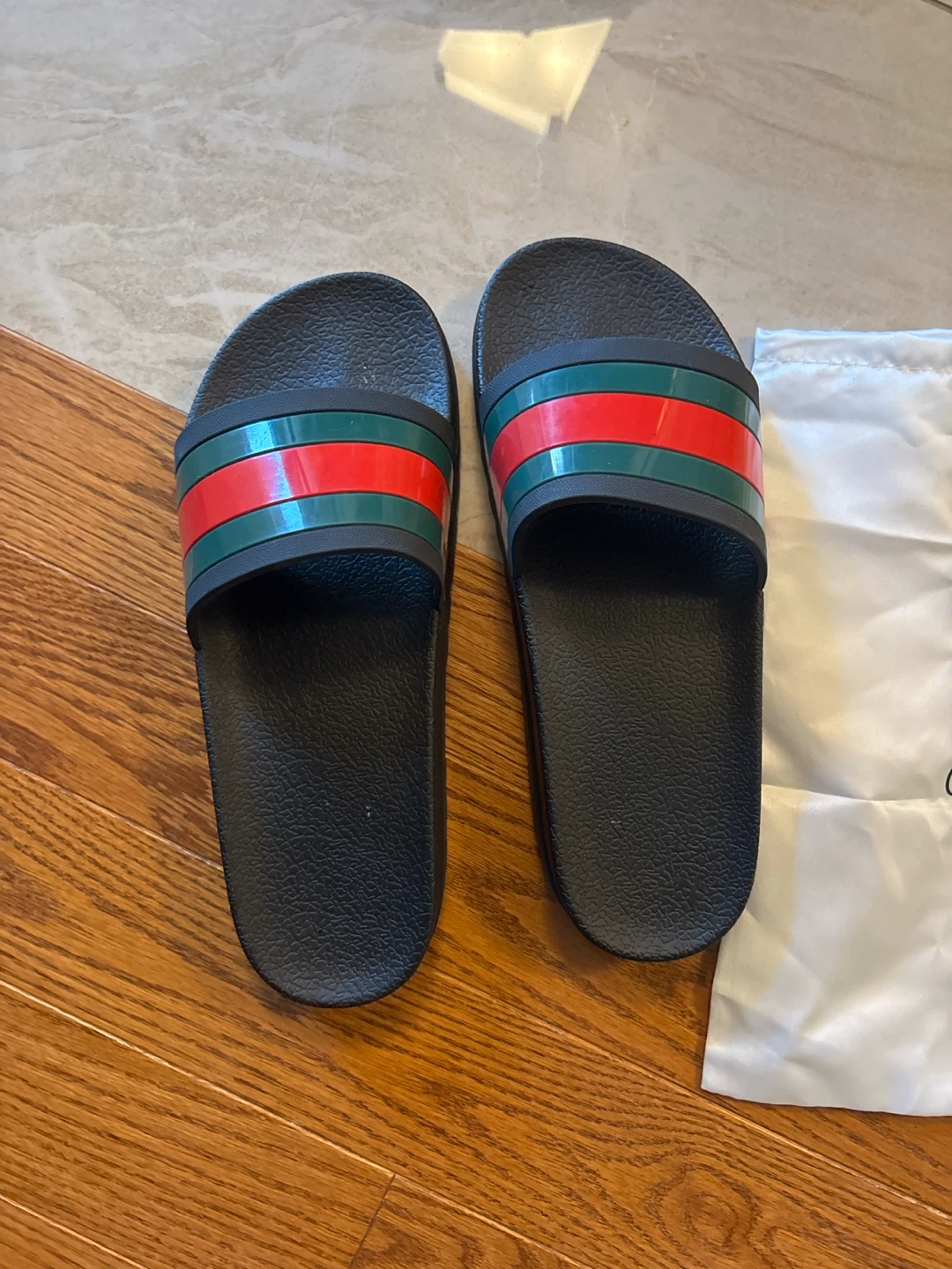 Gucci Black Slides - photo 2